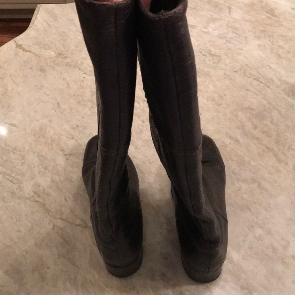 💯 authentic Fendi chocolate boots sz 38 - Picture 8 of 8